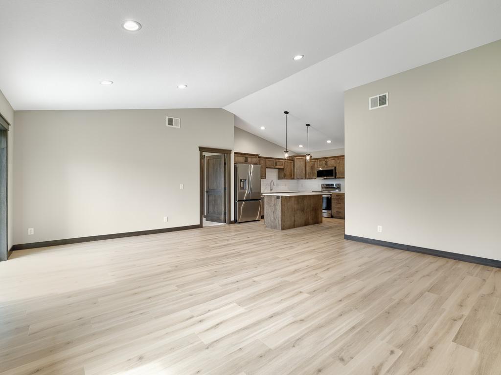 236 South Chestnut Street Ellsworth, WI 54011 - Photo 5 of 15