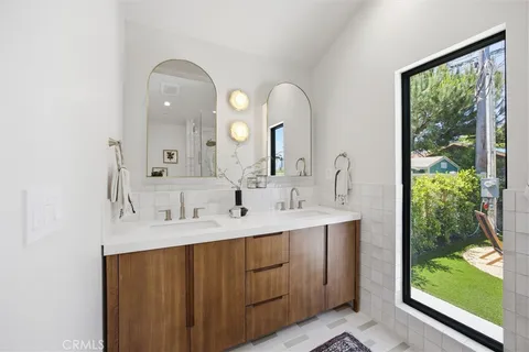 $2,799,000 | 4221 Sunnyside Avenue, Los Angeles, CA 90066