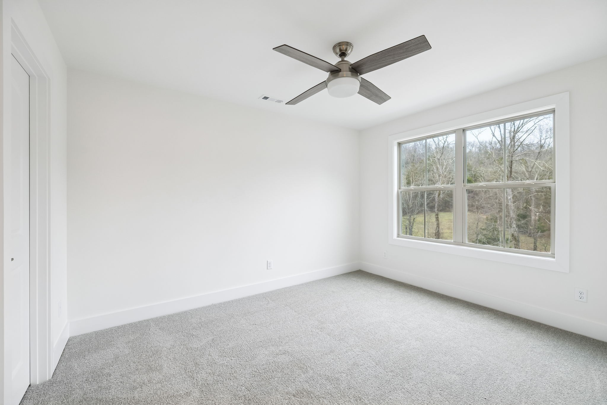 1561 Opossum Paw Road Beechgrove, TN 37018 - Photo 49 of 62 an empty room with a window