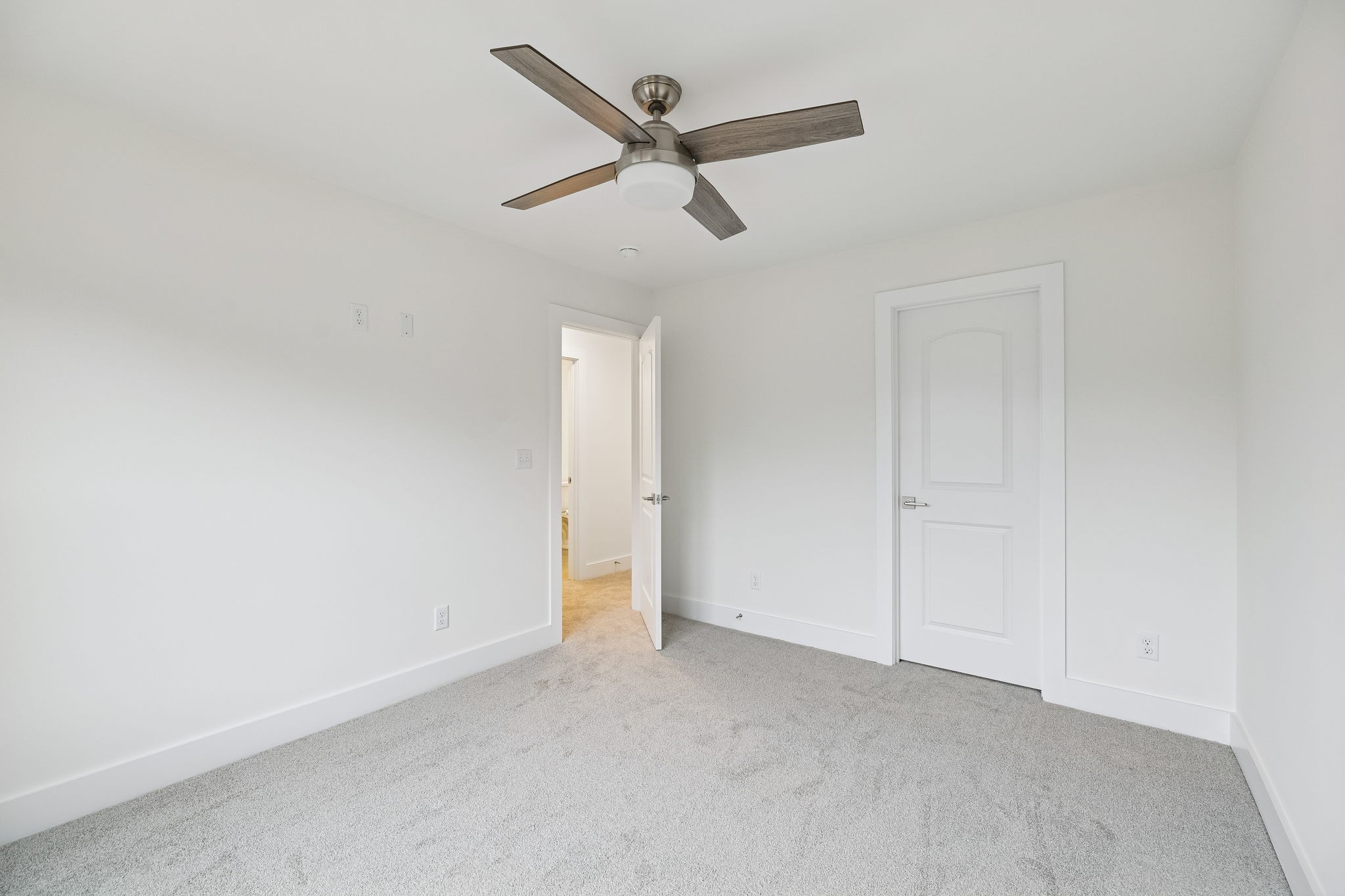 1561 Opossum Paw Road Beechgrove, TN 37018 - Photo 50 of 62 an empty room