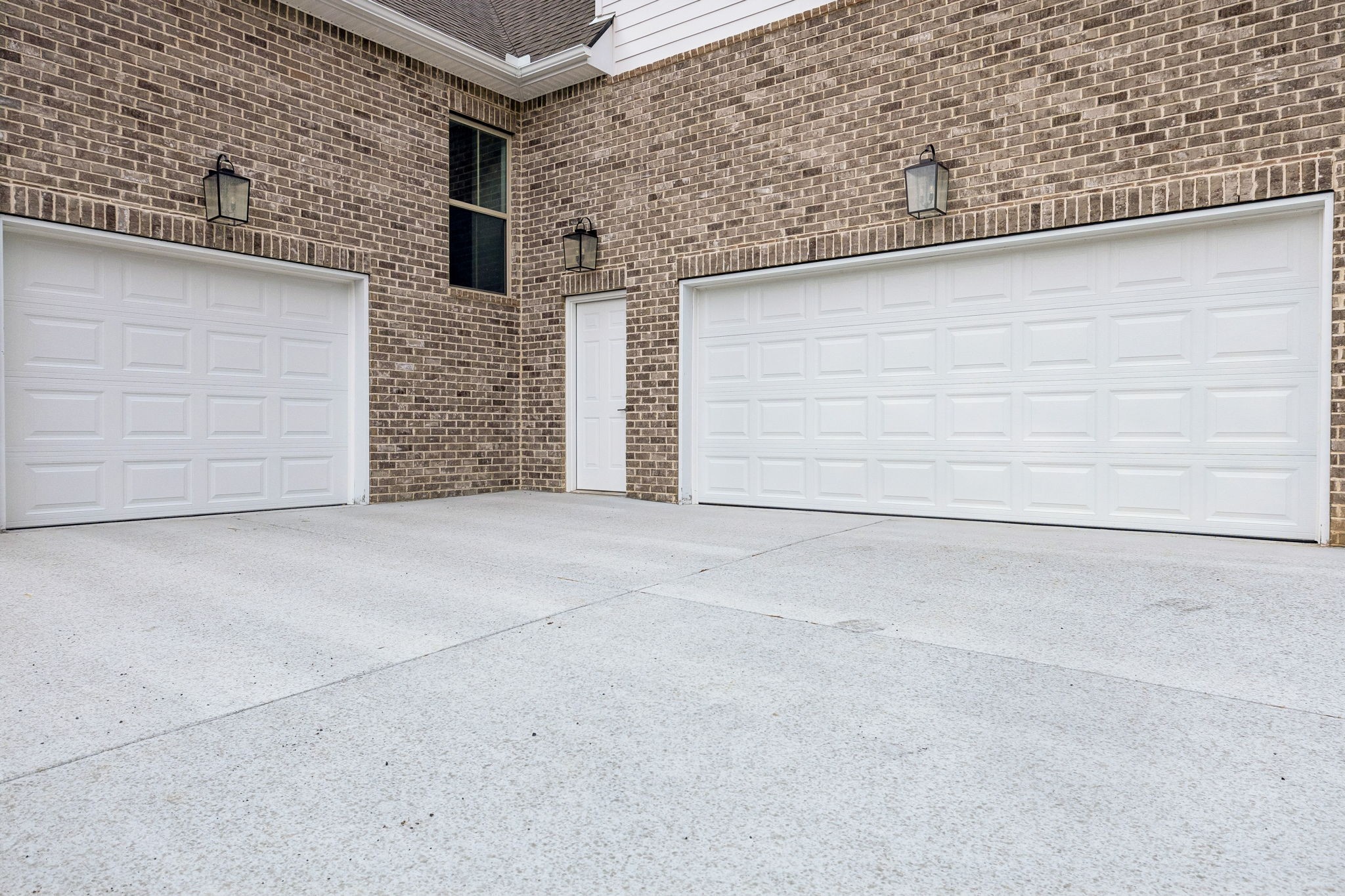 1561 Opossum Paw Road Beechgrove, TN 37018 - Photo 5 of 62 front view of a house with a parking space