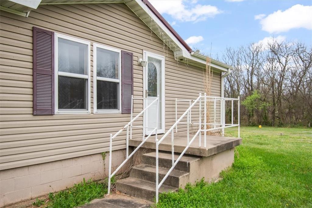 12391 Southwest Spring Street Hume, MO 64752 - Photo 4 of 29