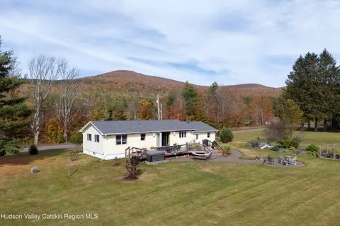 $425,000 | 410 Big Hollow Road, Maplecrest, NY 12454