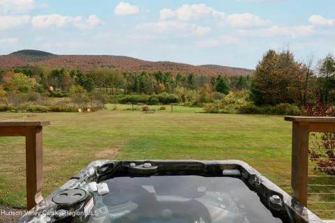 $425,000 | 410 Big Hollow Road, Maplecrest, NY 12454