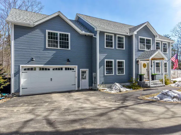 $925,000 | 8 Poor Farm Road, Brookline, NH 03033