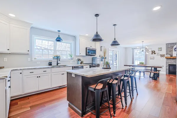 $925,000 | 8 Poor Farm Road, Brookline, NH 03033