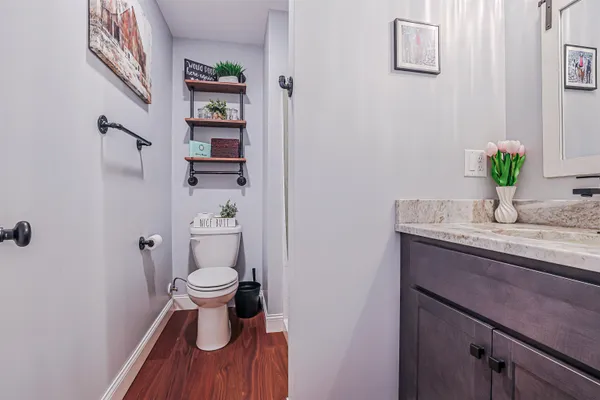 $925,000 | 8 Poor Farm Road, Brookline, NH 03033