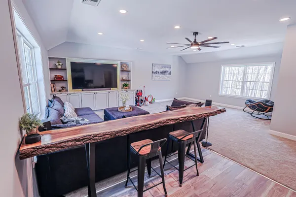 $925,000 | 8 Poor Farm Road, Brookline, NH 03033