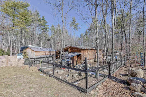 $925,000 | 8 Poor Farm Road, Brookline, NH 03033