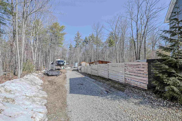 $925,000 | 8 Poor Farm Road, Brookline, NH 03033