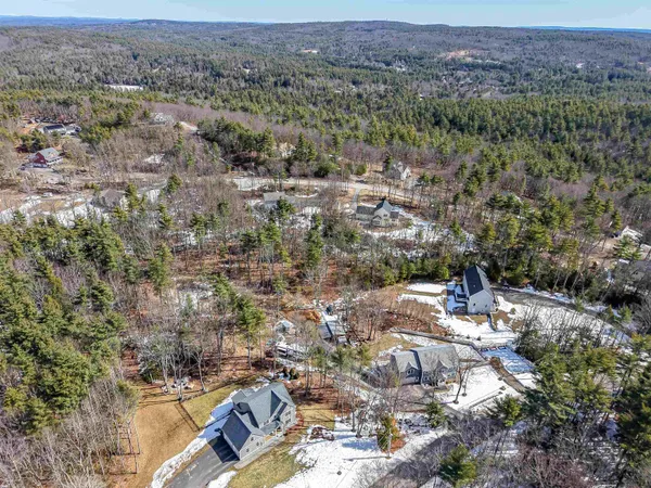 $925,000 | 8 Poor Farm Road, Brookline, NH 03033