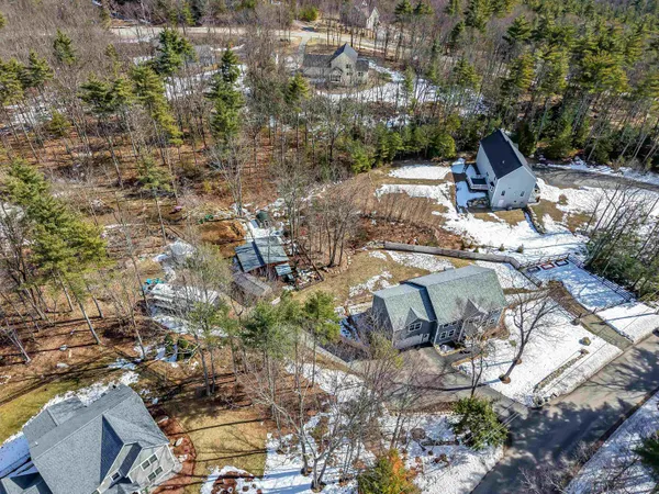$925,000 | 8 Poor Farm Road, Brookline, NH 03033
