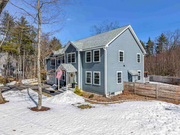 $925,000 | 8 Poor Farm Road, Brookline, NH 03033