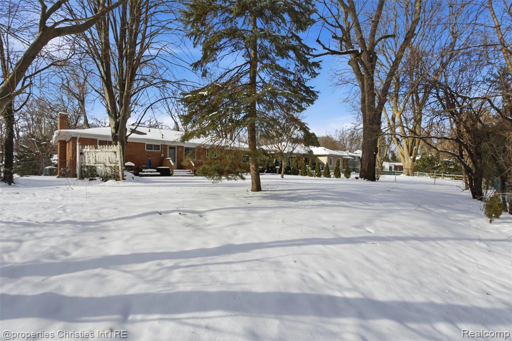 2155 Devonshire Road Bloomfield Hills, MI 48302 - Photo 27 of 29 Gallery Image 27