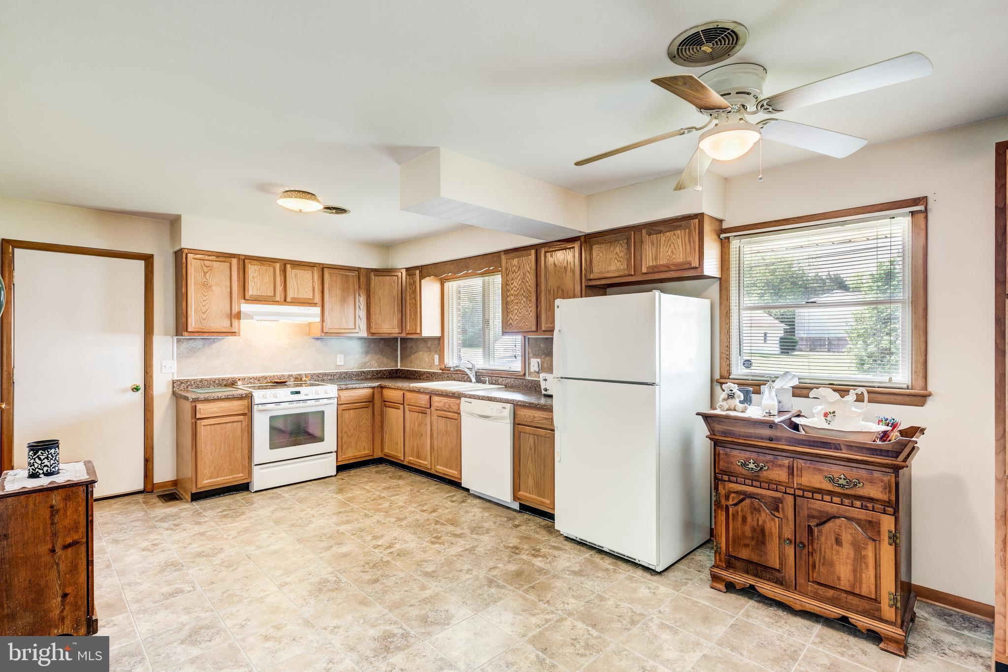 313 Roberts Mill Road Taneytown, MD 21787 - Photo 8 of 31 Gallery Image 8