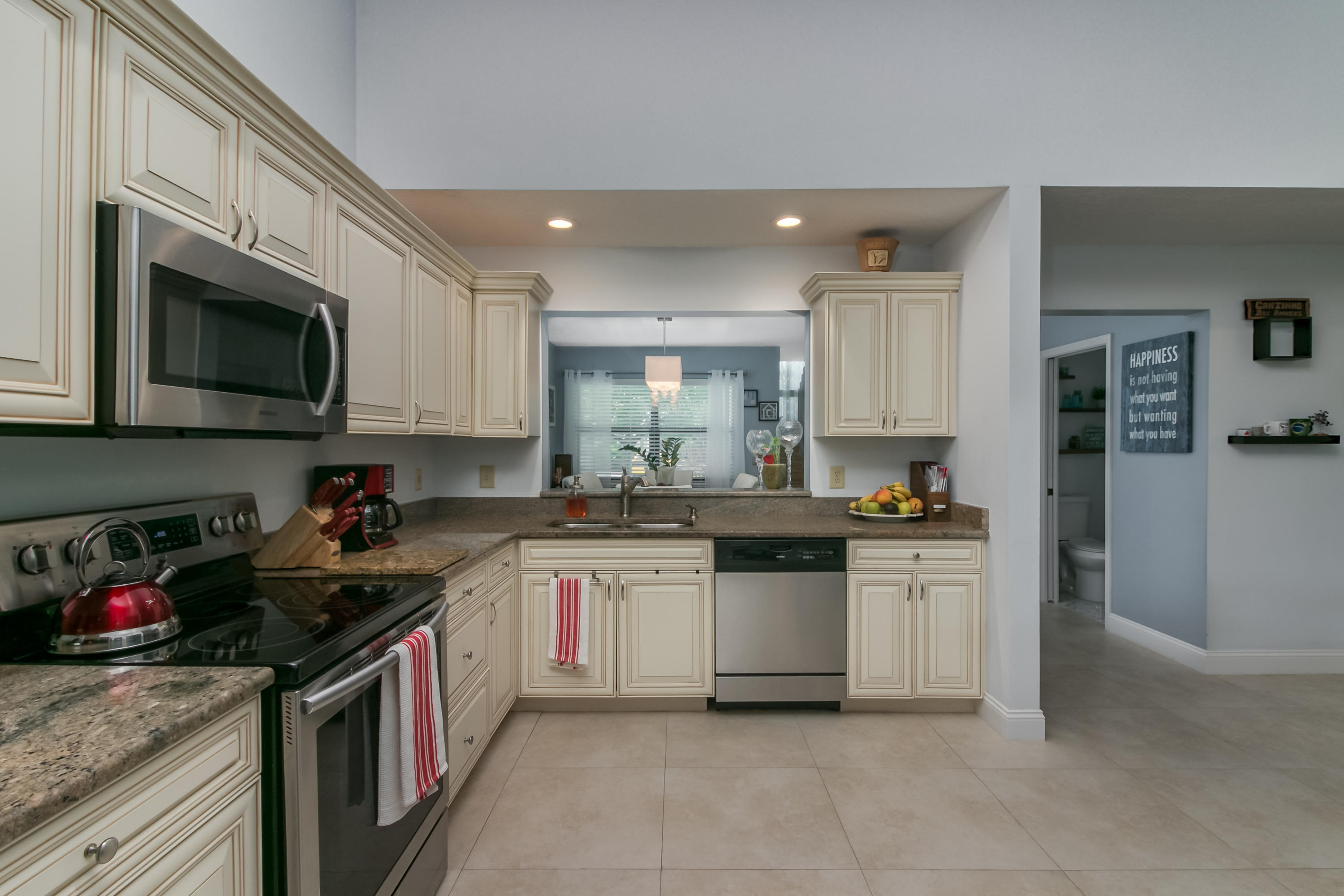 9311 Ketay Circle, Unit 4 Boca Raton, FL 33428 - Photo 10 of 24 Kitchen area