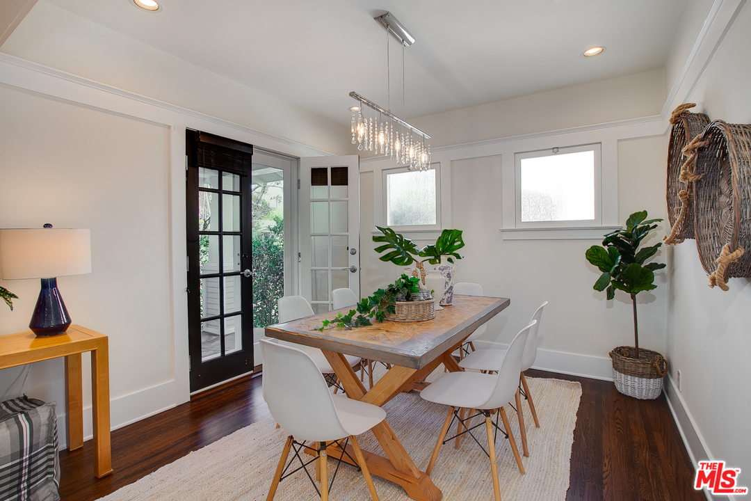 754 Palms Boulevard Venice, CA 90291 - Photo 27 of 45 a view of a dining room with furniture window and wooden floor