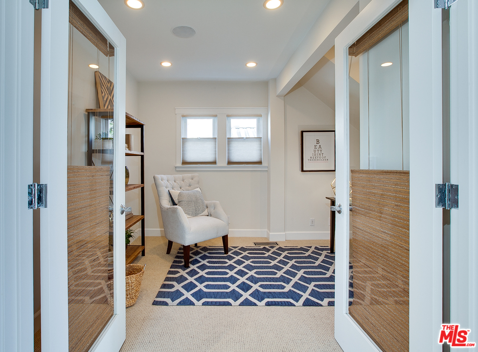 754 Palms Boulevard Venice, CA 90291 - Photo 32 of 45 a bathroom with a sink and a shower