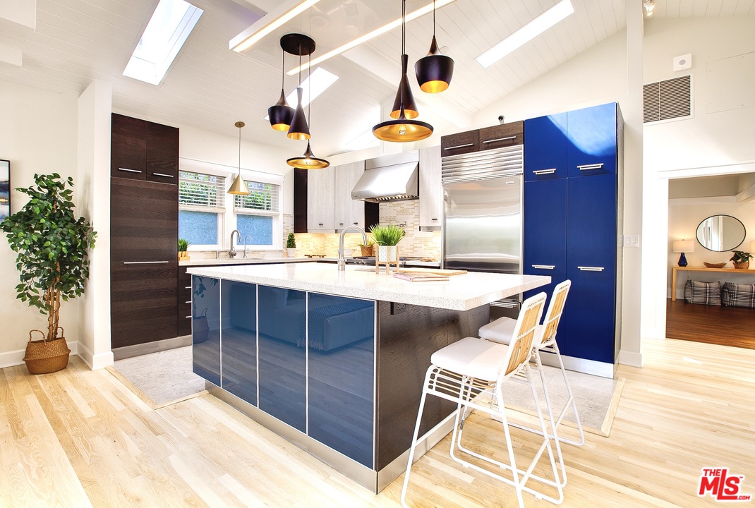 754 Palms Boulevard Venice, CA 90291 - Photo 8 of 45