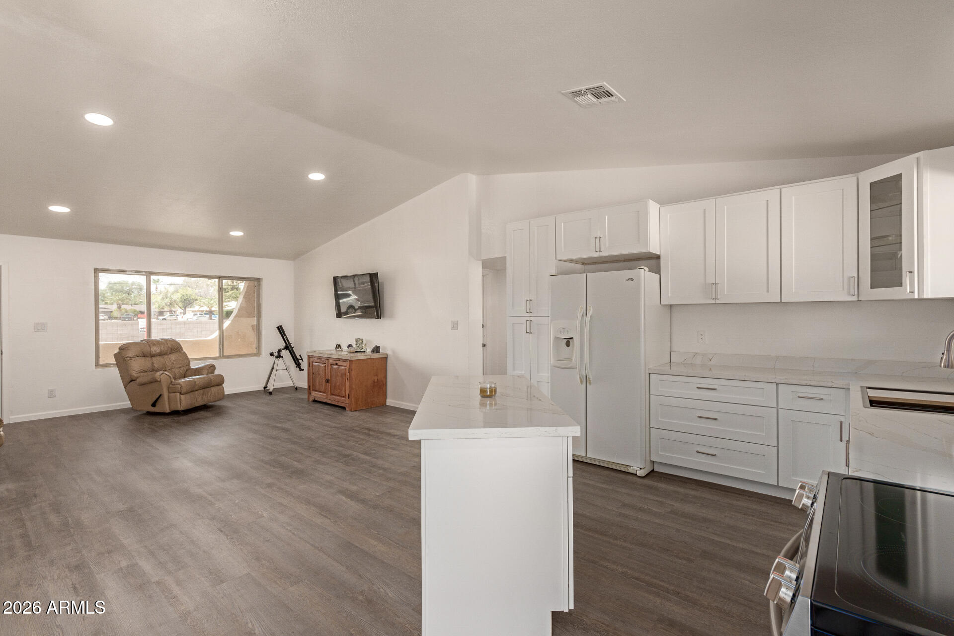 2826 East Cactus Road Phoenix, AZ 85032 - Photo 39 of 40 14 - Cactus