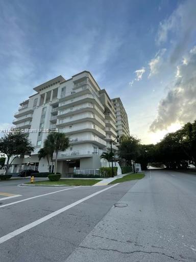 280 Southwest 20th Road, Unit 903 Miami, FL 33129 - Photo 2 of 26 a view of a building with a street