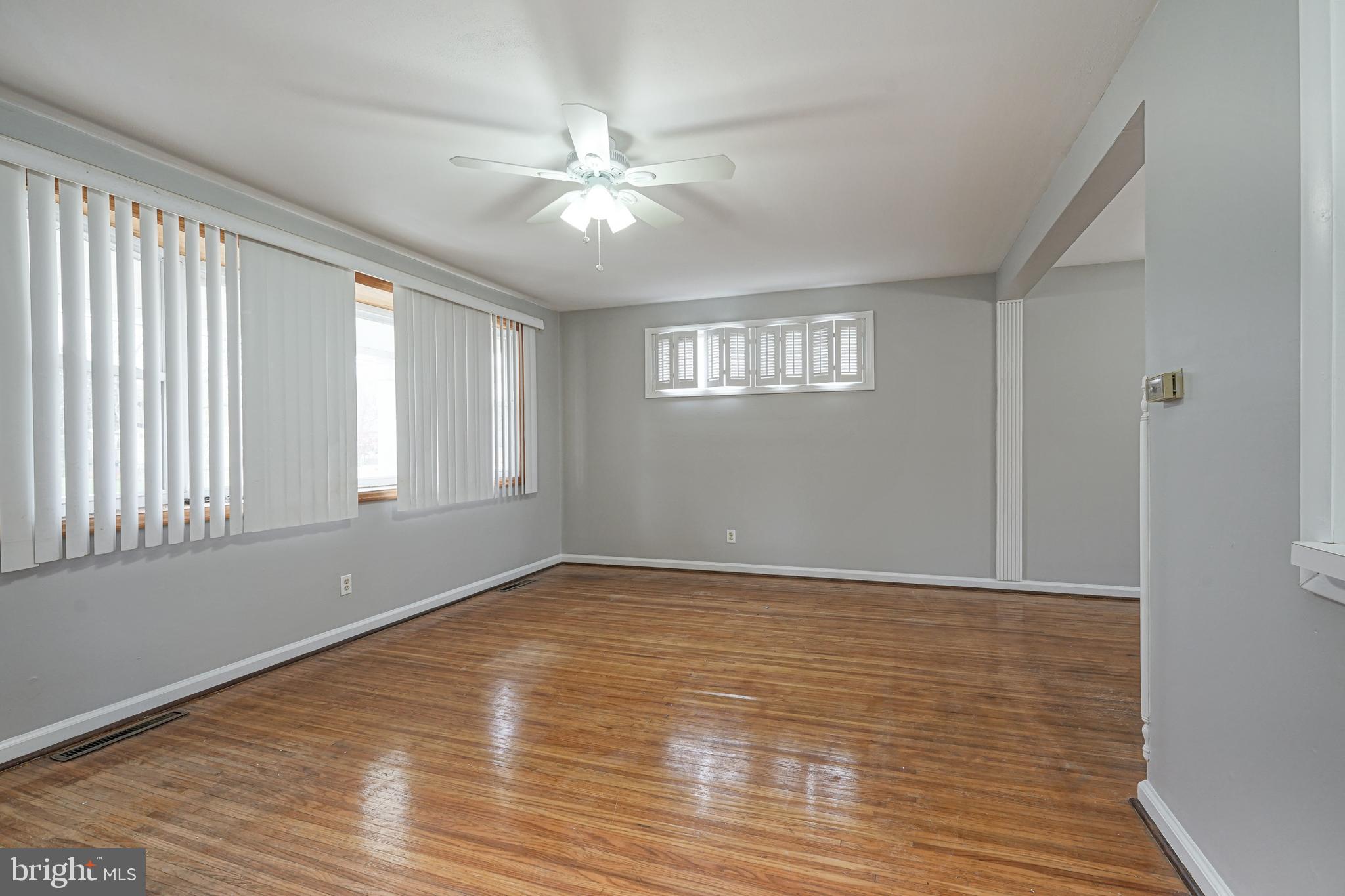 142 Valleybrook Road East Cherry Hill, NJ 08034 - Photo 6 of 34