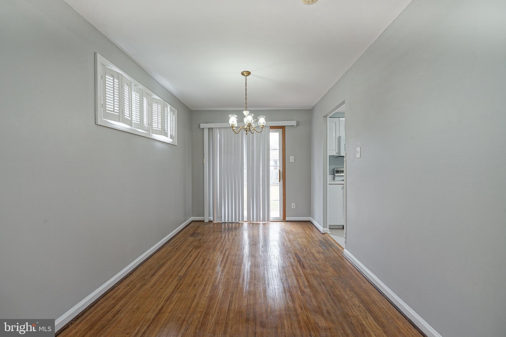 142 Valleybrook Road East Cherry Hill, NJ 08034 - Photo 9 of 34