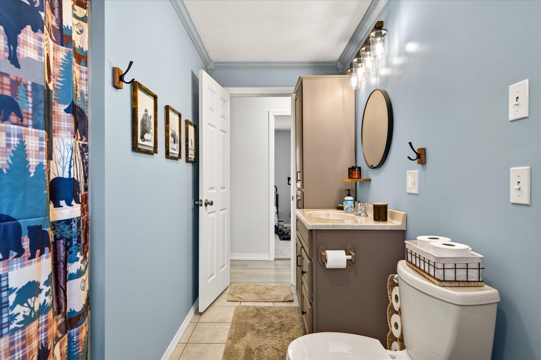 681 Colonial Drive Hartford, VT 05001 - Photo 24 of 59