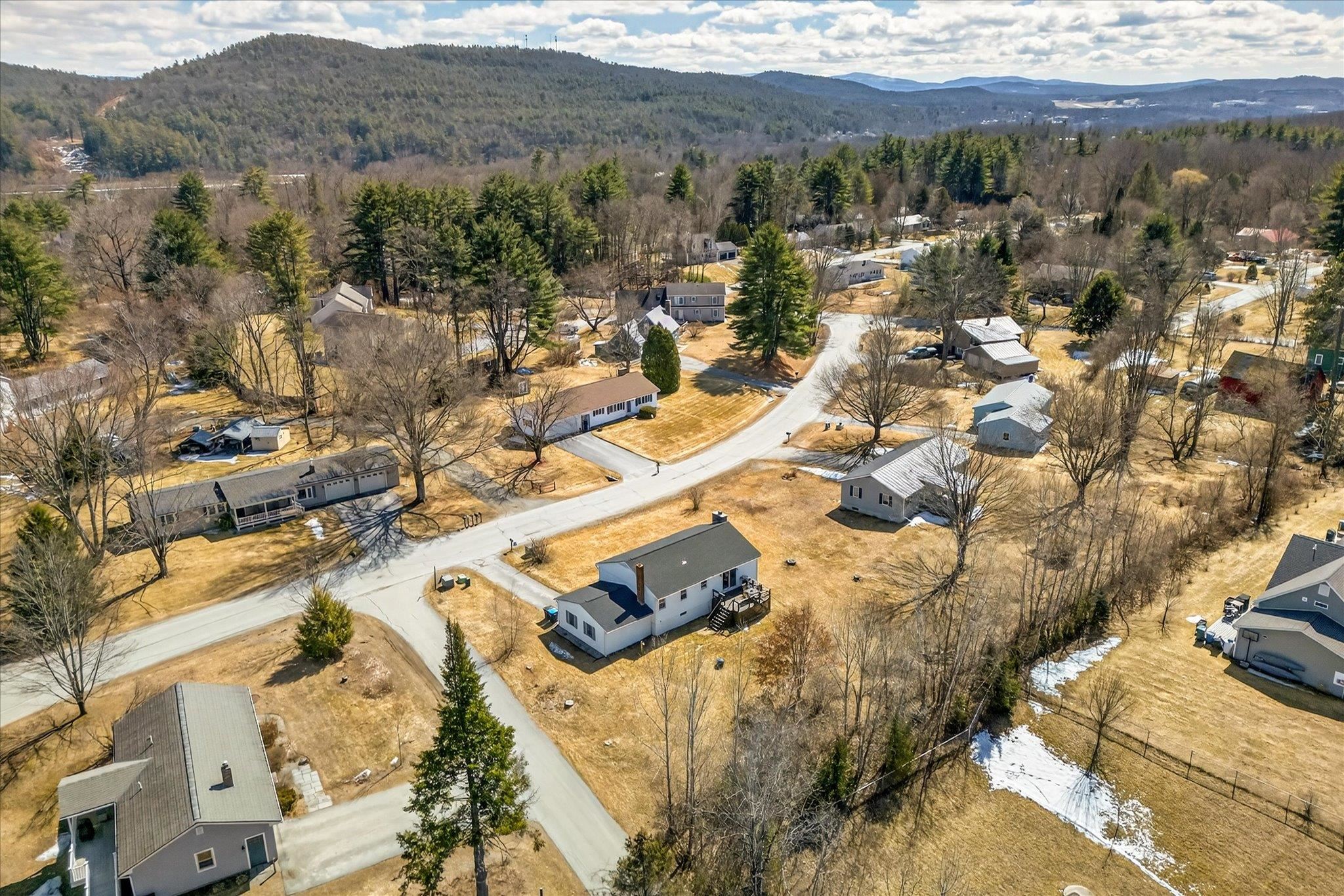 681 Colonial Drive Hartford, VT 05001 - Photo 57 of 59