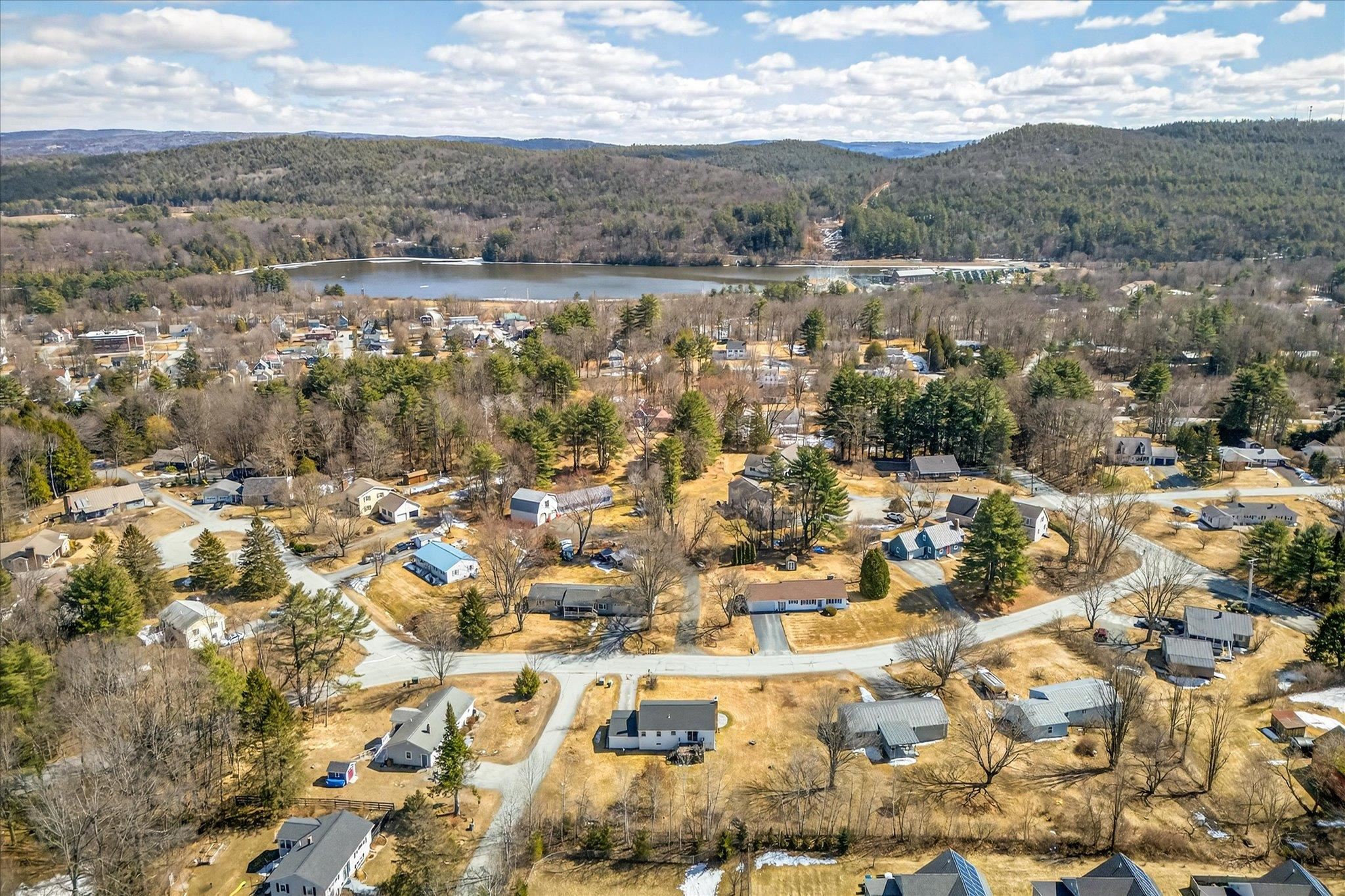681 Colonial Drive Hartford, VT 05001 - Photo 58 of 59