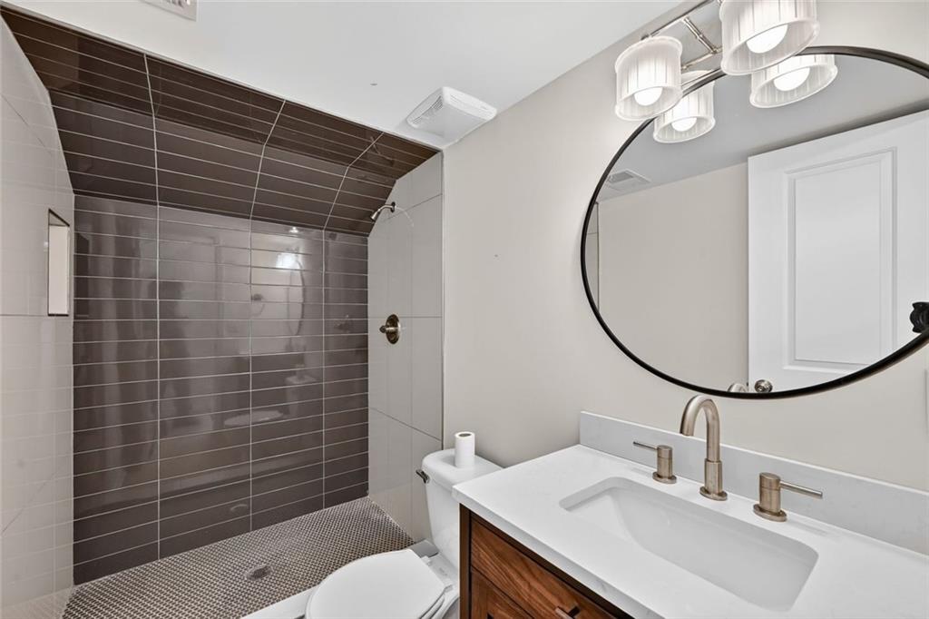 2037 Longview Way Chamblee, GA 30341 - Photo 12 of 40