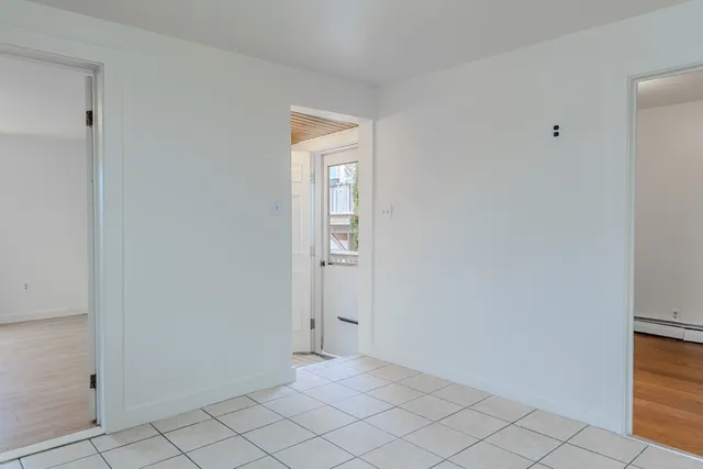 $2,400 | 34 Perkins Street, Unit 2, Gloucester, MA 01930