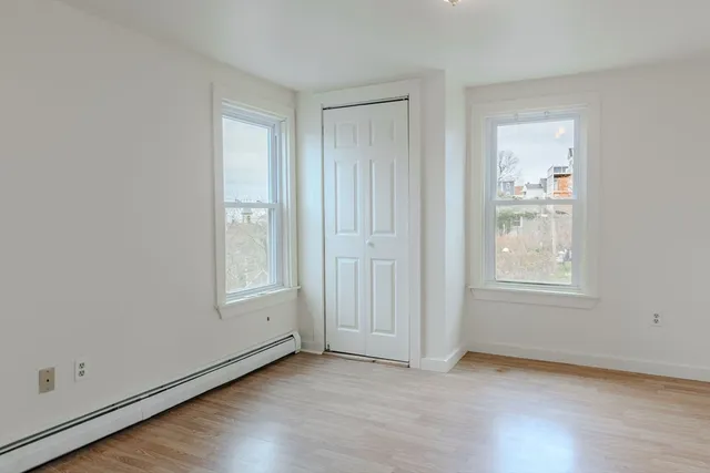 $2,400 | 34 Perkins Street, Unit 2, Gloucester, MA 01930