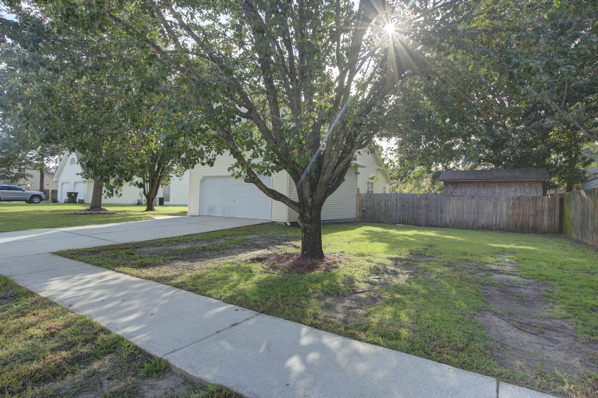 160 Iron Road Summerville, SC 29486 - Photo 3 of 30 Set03