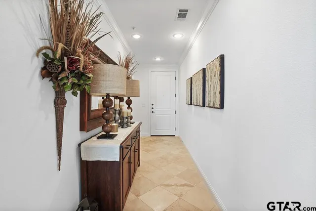 $525,000 | 2801 Wexford Drive, Unit PH1306, Tyler, TX 75709