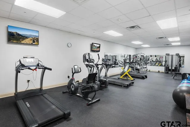 $525,000 | 2801 Wexford Drive, Unit PH1306, Tyler, TX 75709