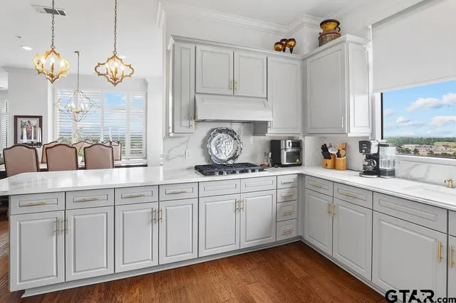 $525,000 | 2801 Wexford Drive, Unit PH1306, Tyler, TX 75709