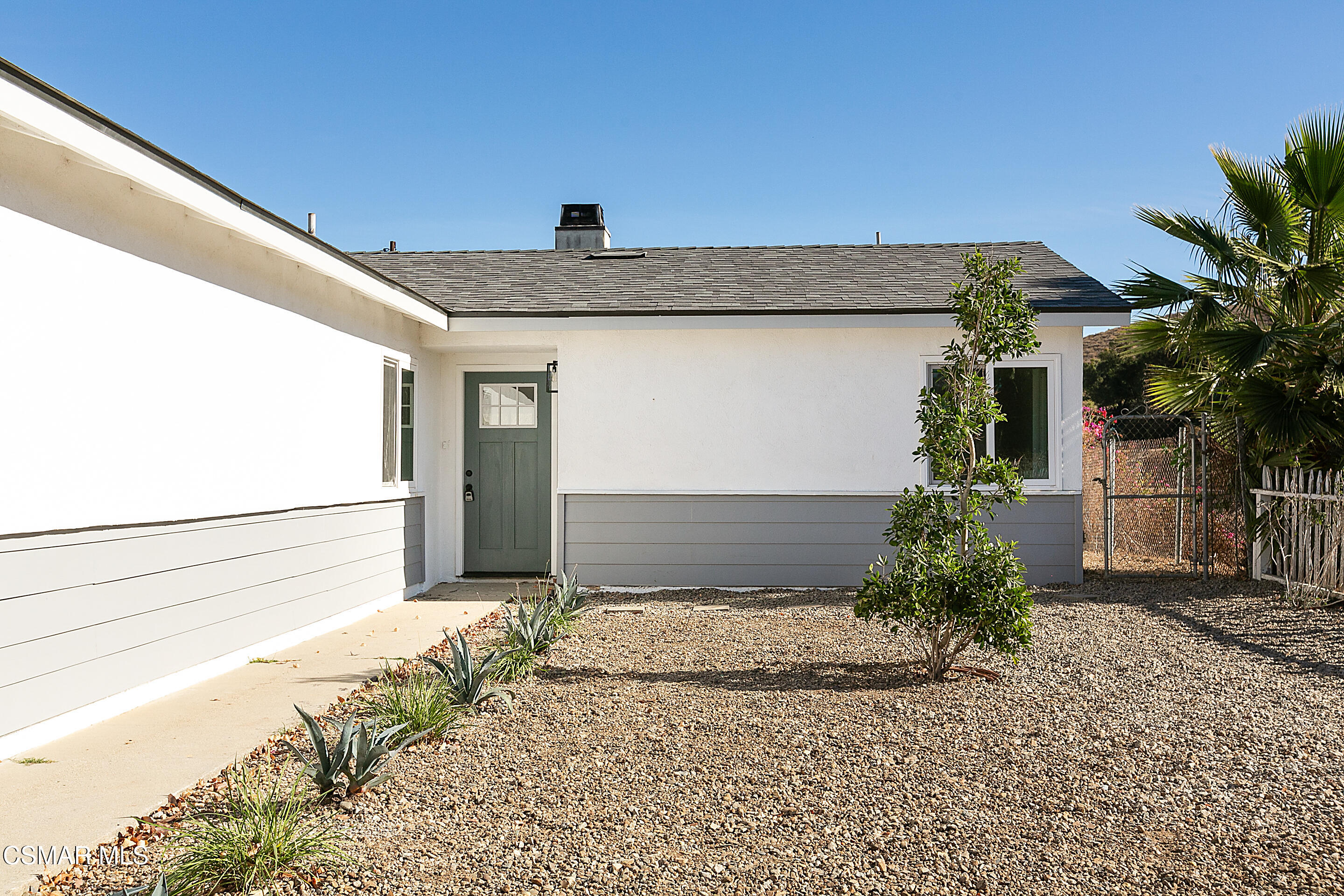 1630 Lark Street Simi Valley, CA 93063 - Photo 2 of 18 1630Lark_December17,2024_0002