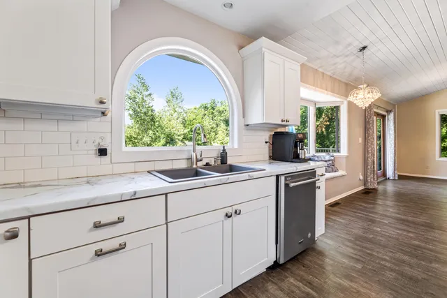 $485,000 | N1947 Forest Ridge Drive, Shelby, WI 54601