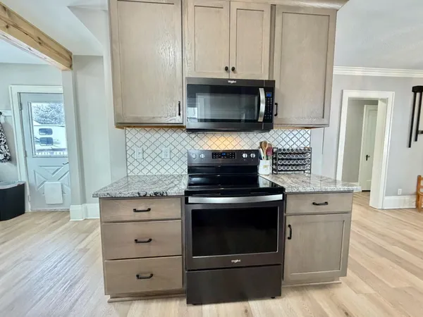 $239,000 | 817 West Lincoln Avenue, Fergus Falls, MN 56537