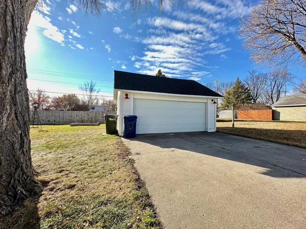 $239,000 | 817 West Lincoln Avenue, Fergus Falls, MN 56537