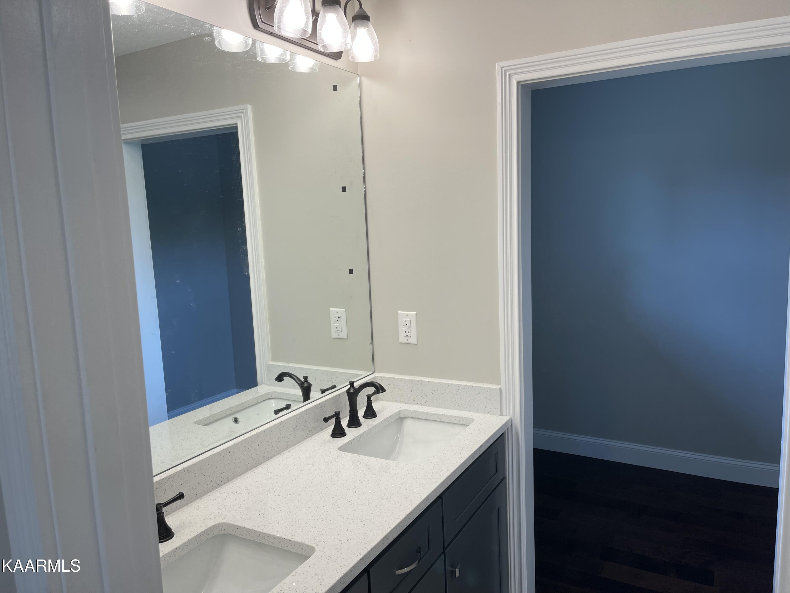5518 East Emory Road Knoxville, TN 37918 - Photo 14 of 33 2022-05-24 12.12.49