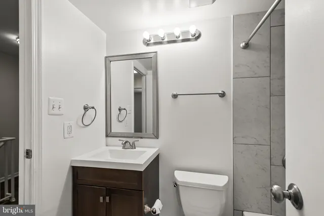 $397,500 | 7614 Jordon Hollow Court, Manassas, VA 20109