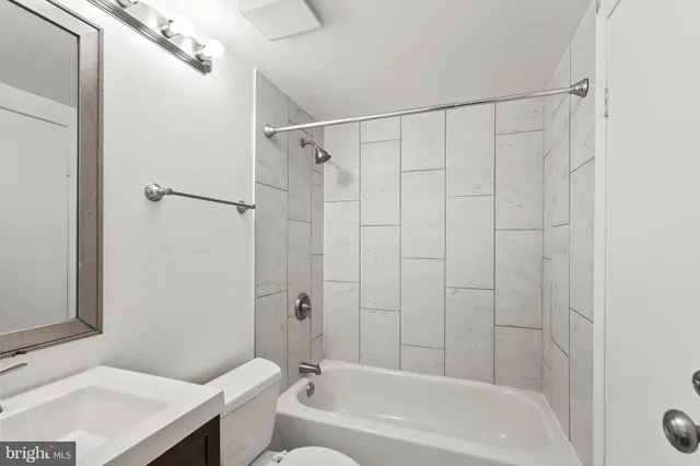 $397,500 | 7614 Jordon Hollow Court, Manassas, VA 20109