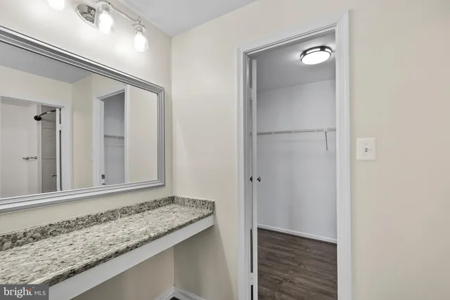 $397,500 | 7614 Jordon Hollow Court, Manassas, VA 20109