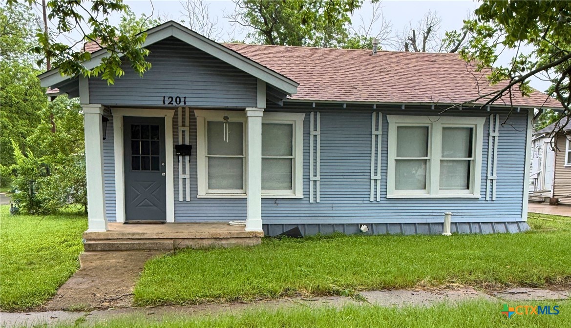 1201 South 25th Street Temple, TX 76504 - Photo 1 of 7