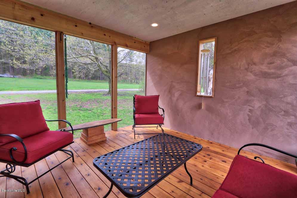 576 W Road Sheffield, MA 01230 - Photo 11 of 16 10