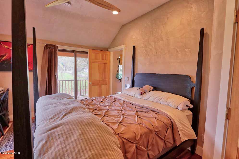 576 W Road Sheffield, MA 01230 - Photo 14 of 16 13