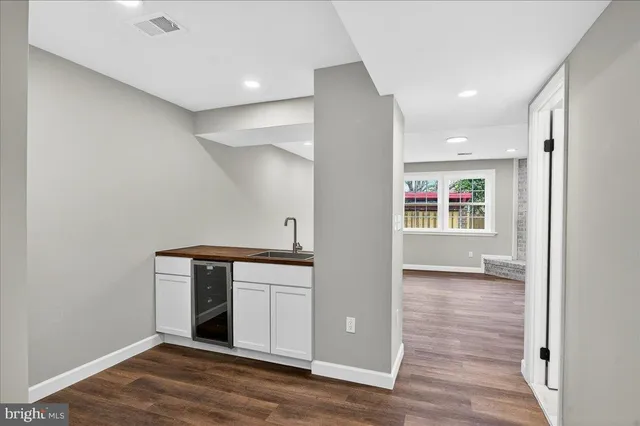 $799,000 | 10400 Whitehead Street, Fairfax, VA 22030