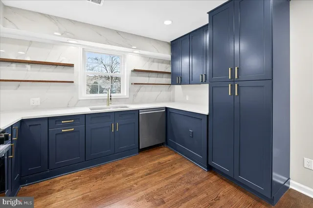 $799,000 | 10400 Whitehead Street, Fairfax, VA 22030